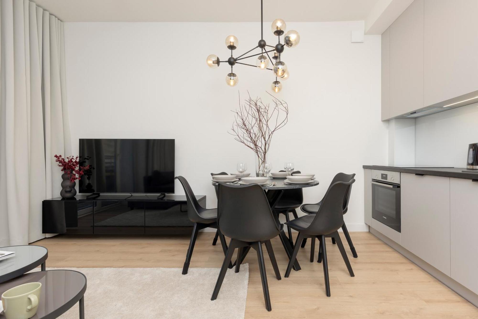 Amazing Spacious Apartments In Warsaw City Center By Noclegi Renters Exterior photo